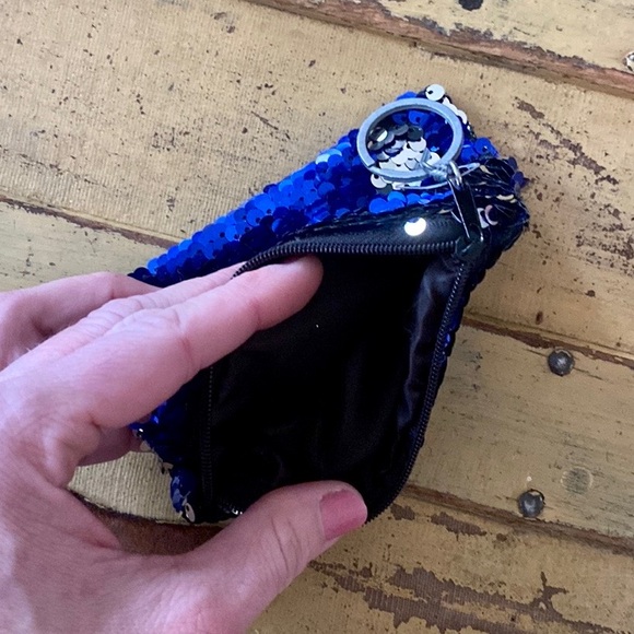 ANTHRO SEQUIN BAG ZIP WALLET KEYCHAIN WALLET MERMAID CORE GLAM TRAVEL WALLET BAG - Picture 4 of 4